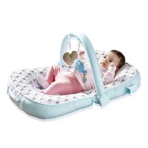 Gimnasio o camita para jugar y estar el bebé de la marca Babyjem